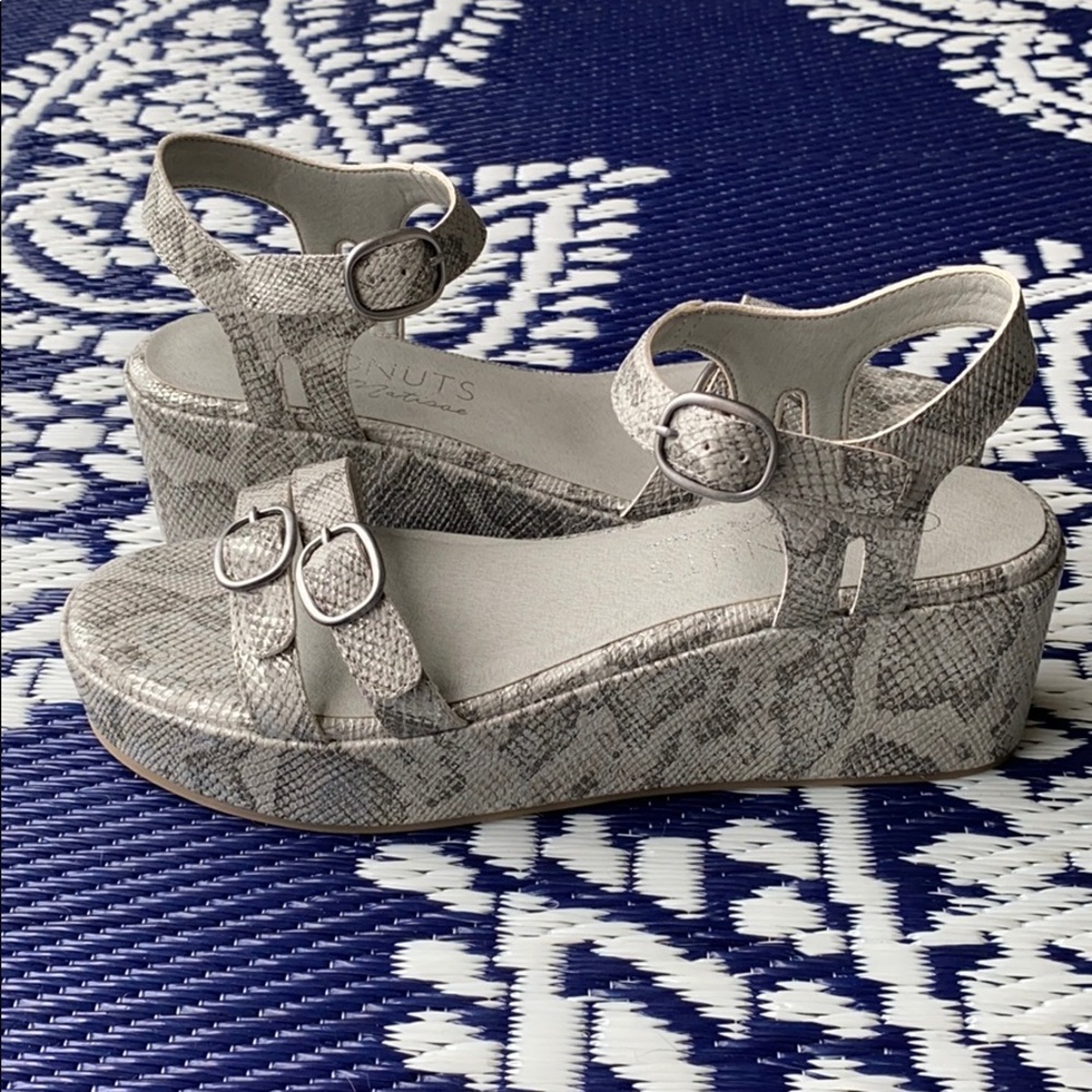 Snakeskin Platforms